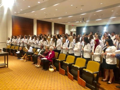 Nursing Students pledge white coat ceremony